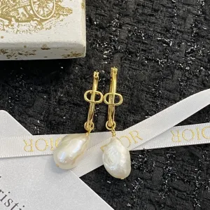 Dior ??rh?¡èngen replika lyx super klon Stud Fantastisk Cd Pearl