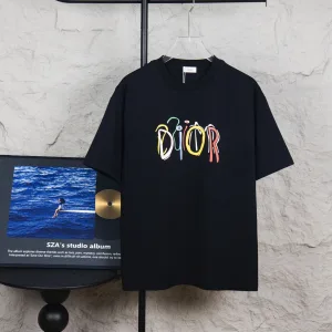 Dior kortärmad replika lyxig svart vit logotyp Noggrann Snygg