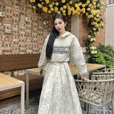 Dior Kvinnor Kostym replika lyx Jacquard Ss Long Butterfly Pattern