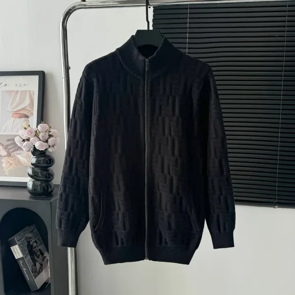 Fendi Shirt replika super klon Black Knit Logo är präglad