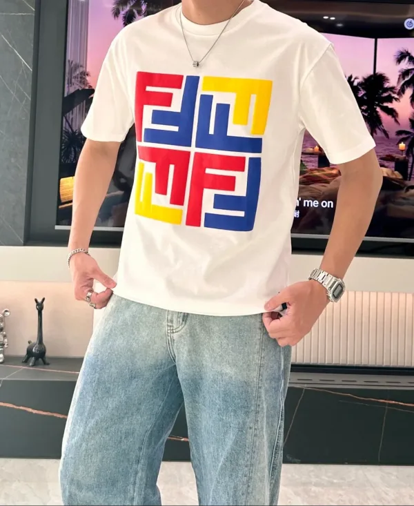 Fendi Short Sleeve Replica Luxury 1:1 Black White Cotton Is