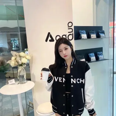 Givenchy Jacka replika super klon Svart Läder Nylon Broderad Broderi