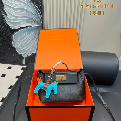 Hermes Schals Replik Luxus Super Klon Seide Rindsleder kommt perfekt