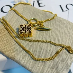 Loewe Halsband replika 1:1