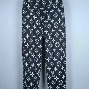 Louis Vuitton Byxor replika lyx super klon Monogram Lv Jogging