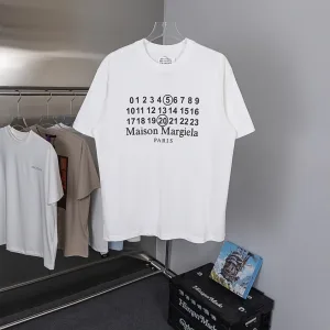 Margiela kort?¡èrmad replika lyxig svart vit bomullslogotyp tryckt