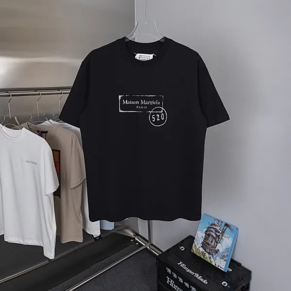Margiela kort?¡èrmad replika lyxig svart vit bomullslogotyp tryckt