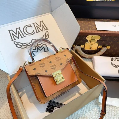 Mcm Dam Kappa replica lyx Snygg Erbjudande Skapar Look Kommer