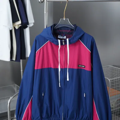 Miu Jacka replika lyx Svart Gr?£¤ Polyester L?¡èder Broderad logotyp
