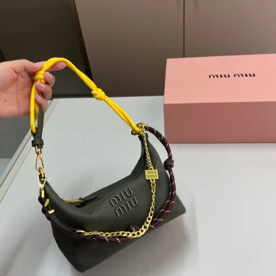 Miu Umhängetasche Replik Luxus Crossbody Leichte It Miumiu Mittagessen