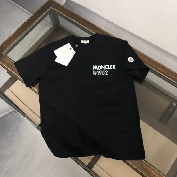 Moncler Kortärmad replika lyx super klon Svart Vit Snygg