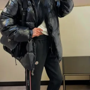Mute Moncler Kvinnor Kostym replika lyx Svart Logo Hooded träningsoverall