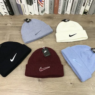 Nike Hat replika lyx Röd Grå mössa Höst Vinter Stickad