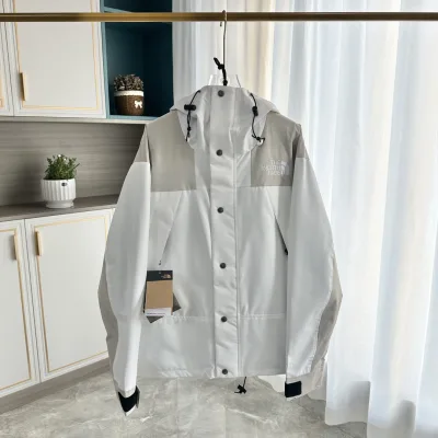 North The Face Jacket replica 1:1 White Embroidery Is Layer