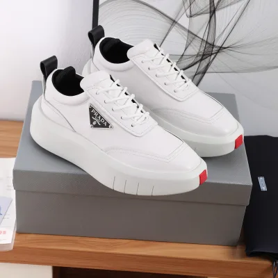 Prada Sneakers Replik Luxus Rindsleder Casual Celebration Italienische einzigartige Stile