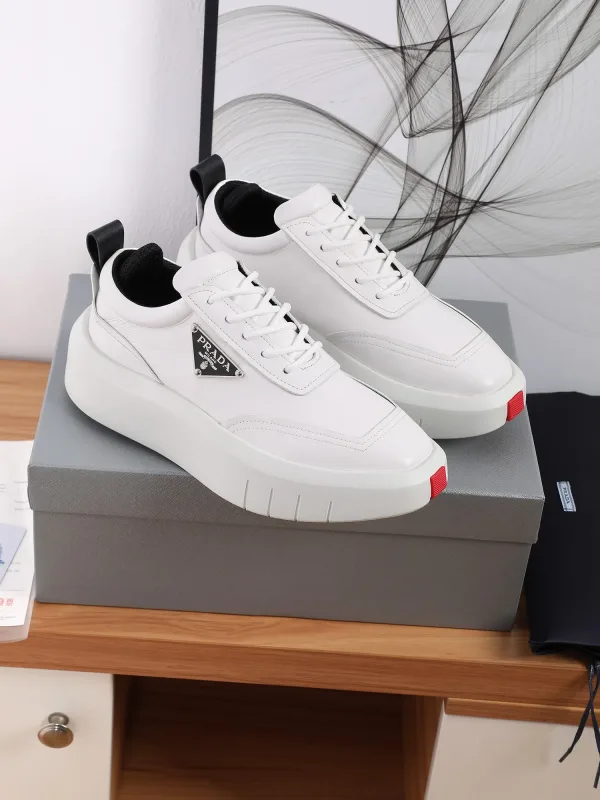 Prada Sneakers Replik Luxus Rindsleder Casual Celebration Italienische einzigartige Stile