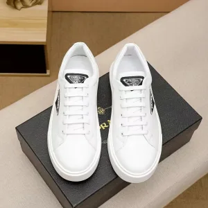 Prada Sneakers Replik Luxus Rindsleder Schaffell Casual One Price Bestseller