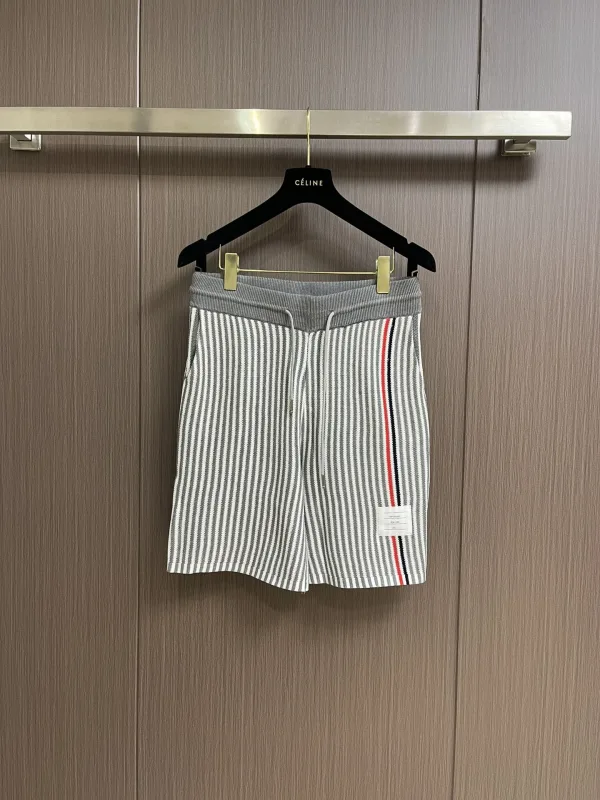 Thom Browne Shorts replika lyx grå pläd är tredimensionell