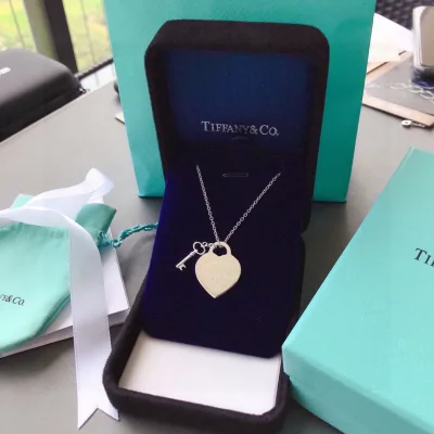 Tiffany Halsband replika 1:1 Gold Gift Simple No Love Key