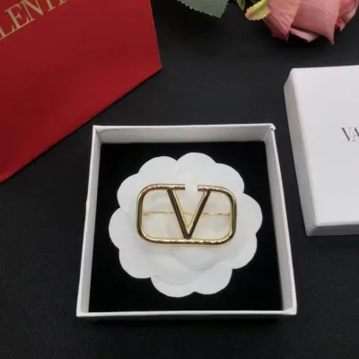 Valentino Brosch replika super klon